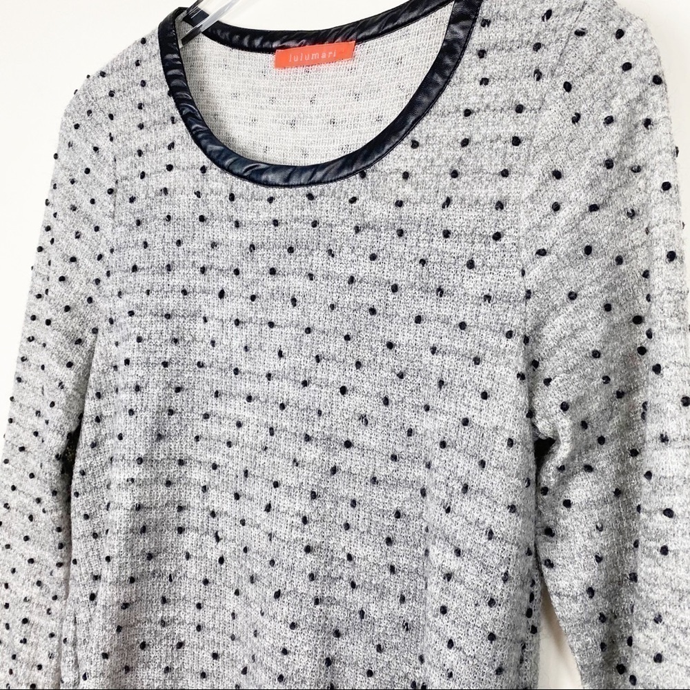 Lulumari Sweater with split back - Picture 5 of 13